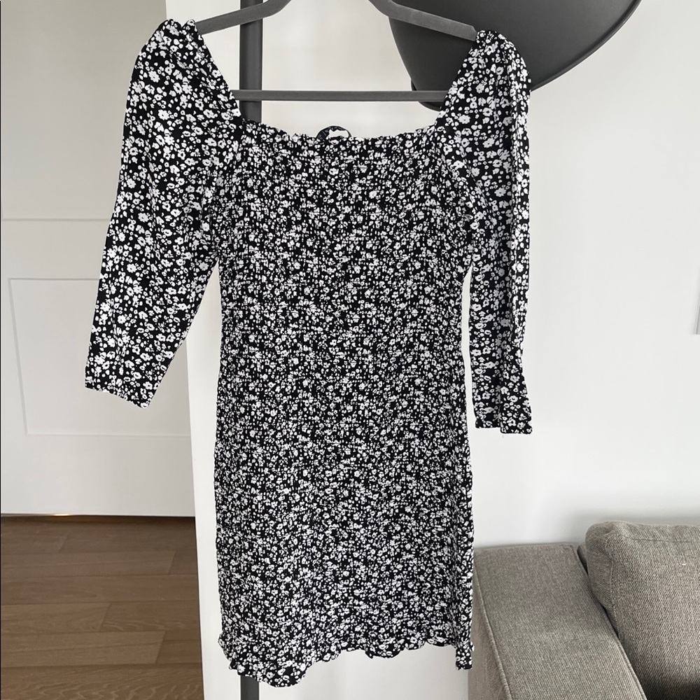 Abercrombie and Fitch Floral Black and White Dress (Size Small) - Picture 2 of 5